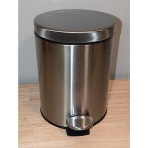 Stainless Steel 2.5 Gallon Step-On Bathroom Waste Basket w/ Plastic Liner Pail